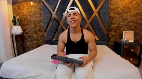 SALVATORE online show from February 27, 2025, 11:41 am