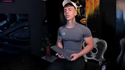 SALVATORE online show from September 21, 2025, 2:24 am