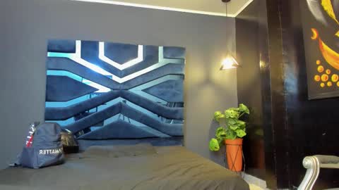 SALVATORE online show from September 25, 2025, 11:25 am