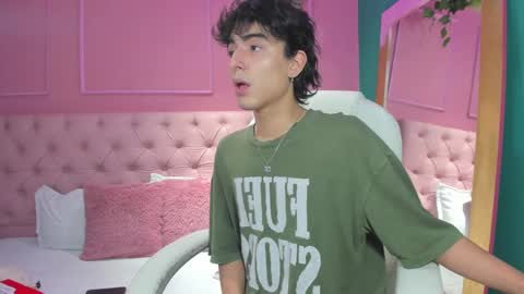 Snapshot of salvatore_monterey chatting on January 4, 2025, 12:27 am salvatore online show from January 4, 2025, 12:27 am