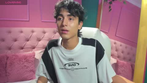 Snapshot of salvatore_monterey chatting on January 8, 2025, 1:42 am salvatore online show from January 8, 2025, 1:42 am