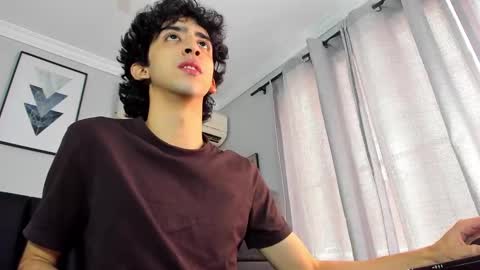 Snapshot of salvatore_monterey chatting on February 20, 2025, 2:35 pm salvatore online show from February 20, 2025, 2:35 pm