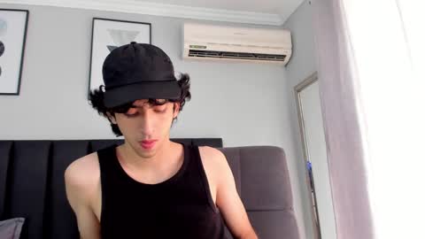 Snapshot of salvatore_monterey chatting on March 3, 2025, 2:48 pm salvatore online show from March 3, 2025, 2:48 pm