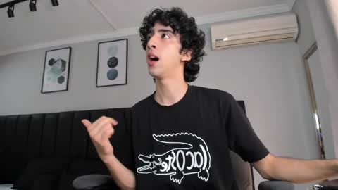 Snapshot of salvatore_monterey chatting on March 7, 2025, 2:12 pm salvatore online show from March 7, 2025, 2:12 pm