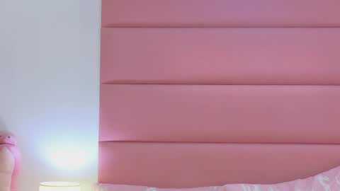 sam_and_lisa_ online show from November 12, 2025, 12:55 am