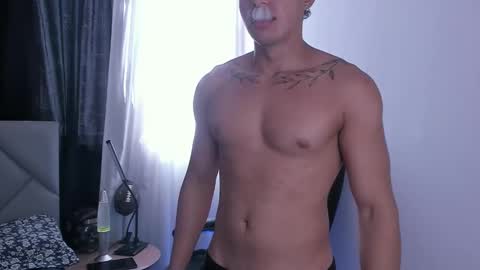 Snapshot of sam_dosantos chatting on February 13, 2025, 8:03 pm llll sammu llll online show from February 13, 2025, 8:03 pm
