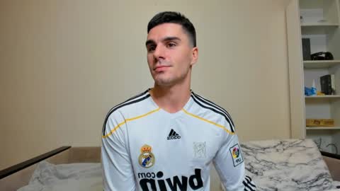 BACK IN 2 WEEKS online show from December 19, 2024, 10:53 pm