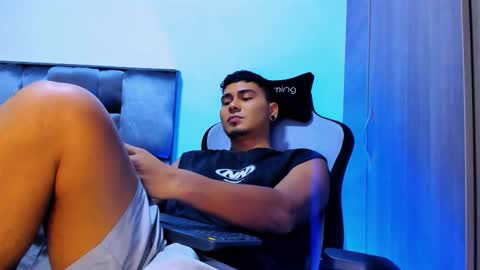 SAM online show from December 18, 2025, 1:22 am