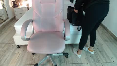 SAM MANSON online show from February 7, 2025, 12:06 pm