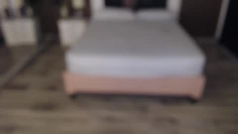 SAM MANSON online show from November 7, 2025, 3:23 pm