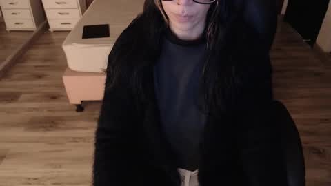 SAM MANSON online show from January 14, 2026, 12:00 pm