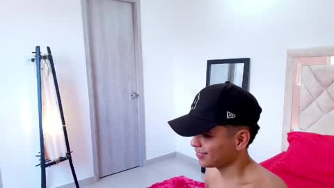 sam_tnt9 online show from April 20, 2026, 4:21 pm