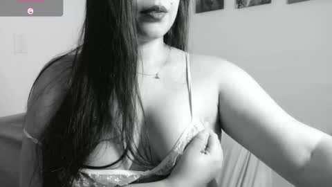 Snapshot of samannthaa_1 chatting on February 7, 2026, 9:51 pm samannthaa_1 online show from February 7, 2026, 9:51 pm