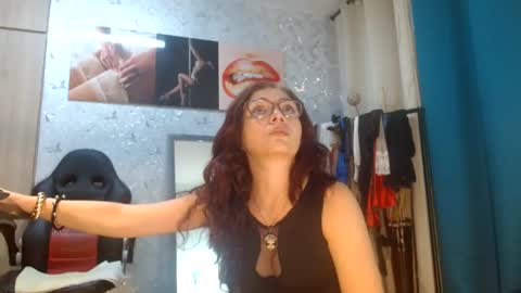 Snapshot of samanta_brownn_ chatting on June 15, 2026, 11:23 am samanta online show from June 15, 2026, 11:23 am