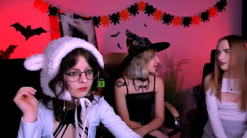 samanta_hotty online show from October 26, 2025, 8:04 pm