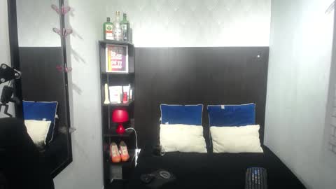 samanta ortizz online show from October 24, 2025, 4:53 am