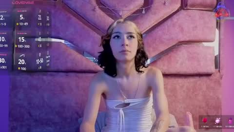 samantaa_liov online show from April 15, 2026, 7:58 pm