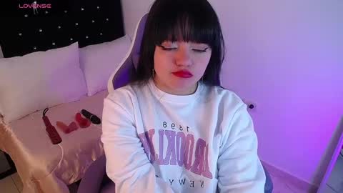 Snapshot of samantha__g chatting on March 4, 2025, 5:11 am Sam online show from March 4, 2025, 5:11 am