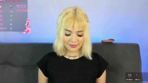 samantha_browwnn online show from October 15, 2025, 3:23 pm