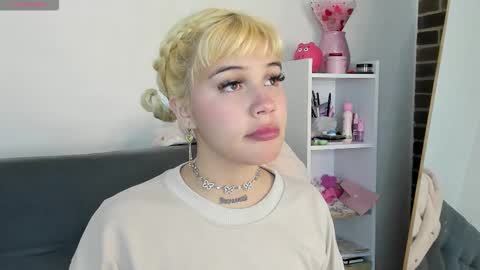 samantha_browwnn online show from October 21, 2025, 3:40 am