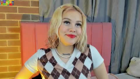 samantha_browwnn online show from February 5, 2026, 5:23 am