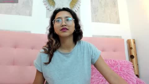 Snapshot of samantha_fox8 chatting on October 27, 2025, 10:52 am online show from October 27, 2025, 10:52 am