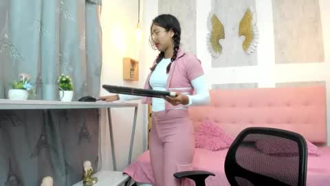 Snapshot of samantha_fox8 chatting on November 18, 2025, 10:41 am online show from November 18, 2025, 10:41 am