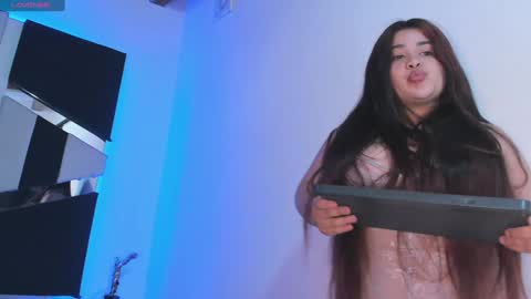 Snapshot of samanthaferrer chatting on December 7, 2024, 10:06 pm Samantha Ferrer online show from December 7, 2024, 10:06 pm