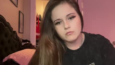 samanthafever online show from February 8, 2025, 6:54 am