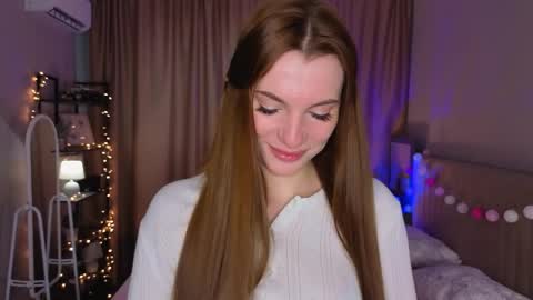 Snapshot of samanthaginnings chatting on May 29, 2026, 5:16 am Lola online show from May 29, 2026, 5:16 am