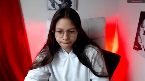 Samantha online show from January 26, 2025, 1:47 pm