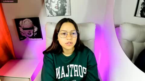 Samantha online show from April 14, 2026, 3:07 pm