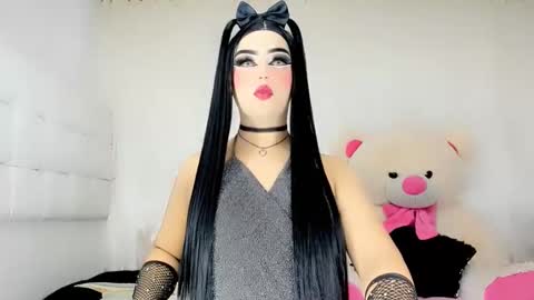 samanthax_xissadora1 online show from February 20, 2025, 8:03 pm