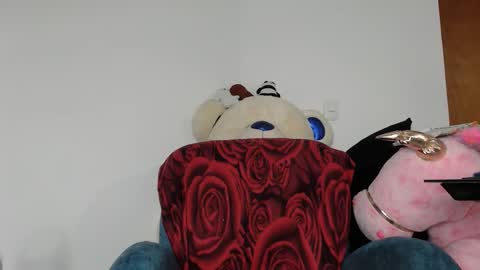 Snapshot of samara429147 chatting on December 18, 2025, 2:45 pm samara online show from December 18, 2025, 2:45 pm