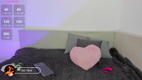 samara_hale online show from January 17, 2026, 7:17 pm