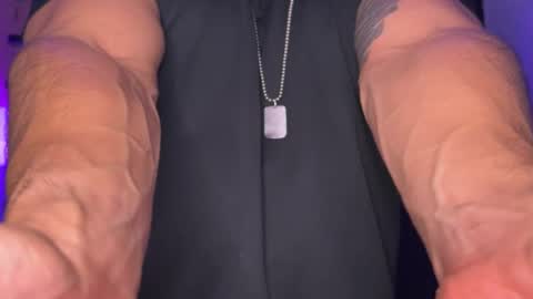 Sam Dornan online show from April 8, 2026, 1:27 am