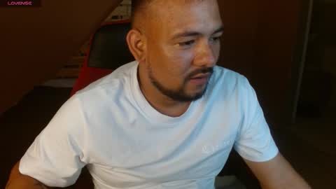 Snapshot of samdread chatting on February 15, 2026, 10:39 pm SAM DREAD online show from February 15, 2026, 10:39 pm