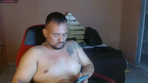 Snapshot of samdread chatting on February 16, 2026, 11:56 pm SAM DREAD online show from February 16, 2026, 11:56 pm