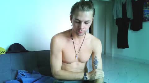 Snapshot of samgorgeous chatting on May 7, 2026, 5:35 am Fansly - Top4fans online show from May 7, 2026, 5:35 am