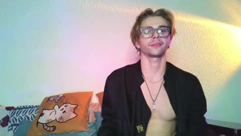 Snapshot of samgorgeous chatting on May 24, 2026, 6:40 am Fansly - Top4fans online show from May 24, 2026, 6:40 am