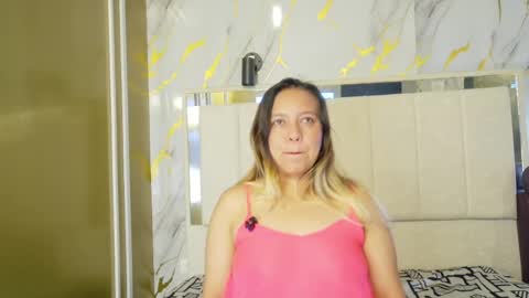 Snapshot of sami_1_8 chatting on April 24, 2026, 4:15 am Samy online show from April 24, 2026, 4:15 am