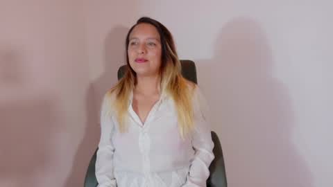 Snapshot of sami_1_8 chatting on April 27, 2026, 4:16 pm Samy online show from April 27, 2026, 4:16 pm