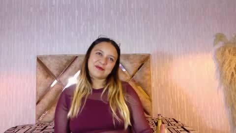 Snapshot of sami_1_8 chatting on May 19, 2026, 3:35 am Samy online show from May 19, 2026, 3:35 am
