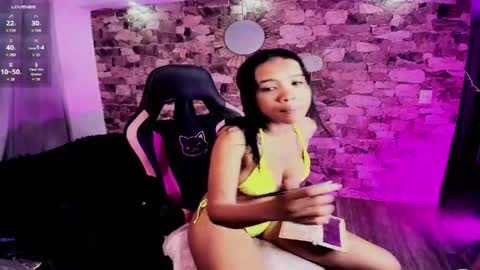 Snapshot of samiacooper25 chatting on April 21, 2026, 8:31 am samiacooper25 online show from April 21, 2026, 8:31 am