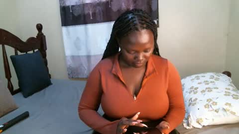Snapshot of samiagirl22 chatting on September 8, 2025, 11:15 pm nina online show from September 8, 2025, 11:15 pm