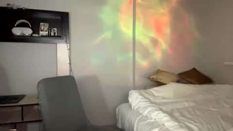 Snapshot of samiliken chatting on February 2, 2026, 6:06 pm Sam online show from February 2, 2026, 6:06 pm