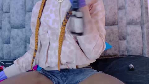 Snapshot of samirths_boy_ chatting on February 18, 2026, 8:21 am samirths_boy_ online show from February 18, 2026, 8:21 am