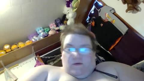 Snapshot of sammiejean85 chatting on December 17, 2024, 2:44 pm SammieJean online show from December 17, 2024, 2:44 pm