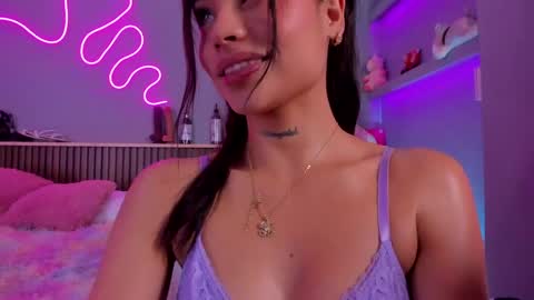 Snapshot of sammy__rose chatting on May 13, 2026, 9:22 pm Sammy Rose online show from May 13, 2026, 9:22 pm