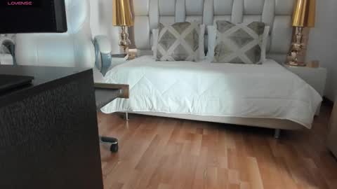 Sammy online show from November 6, 2025, 5:14 pm